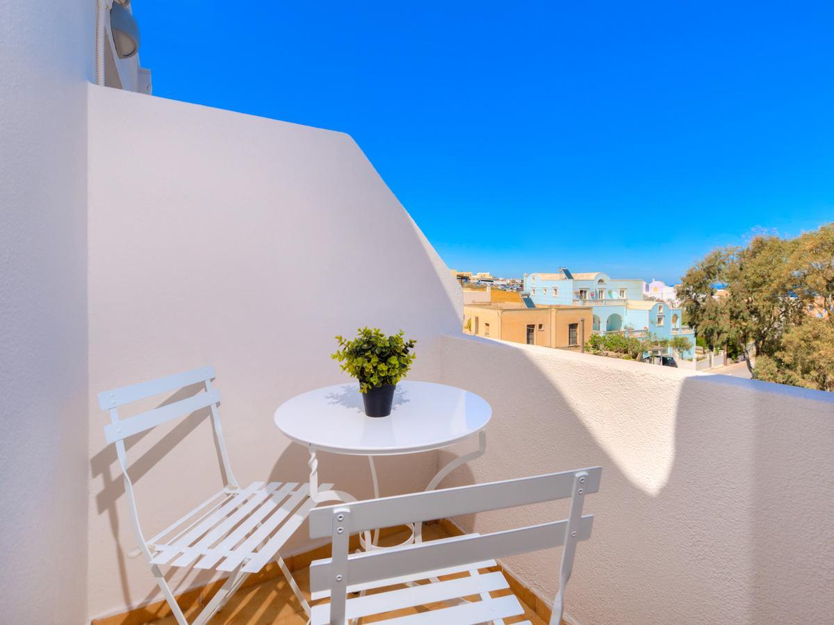 Alexander'S Great View Aparthotel Fira  Exterior foto